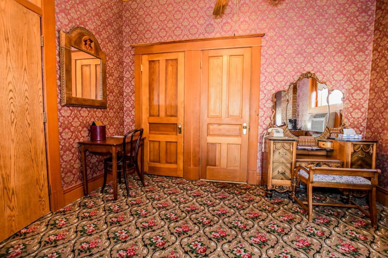 Irma Hotel Cody Εξωτερικό φωτογραφία